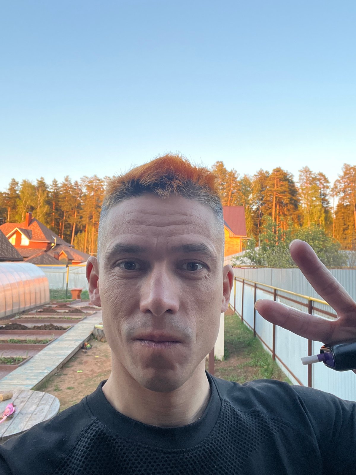 Family life documented in Chaikovsky Russia during afternoon hours