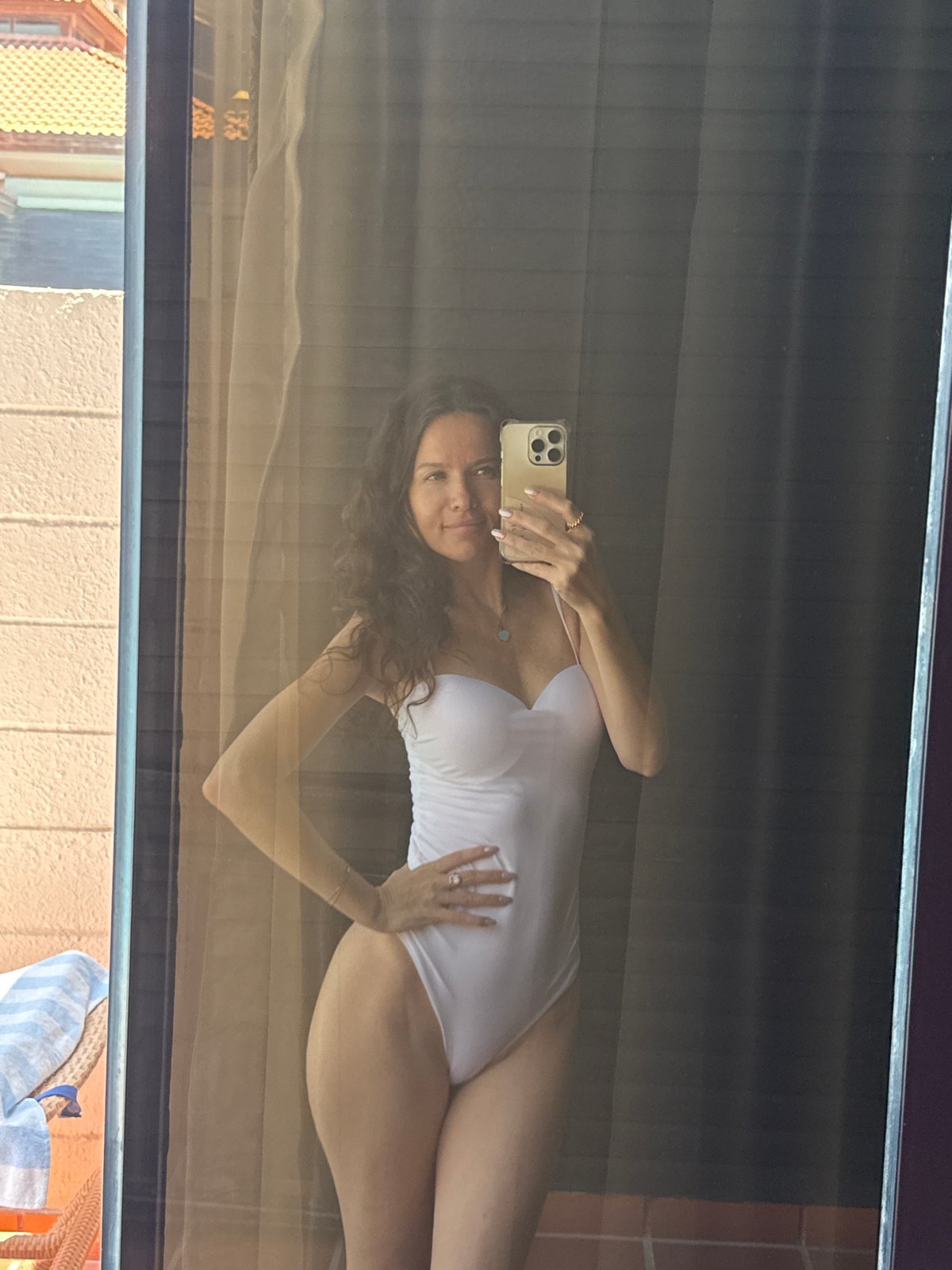 Woman documents pool day with family at Dubai resort