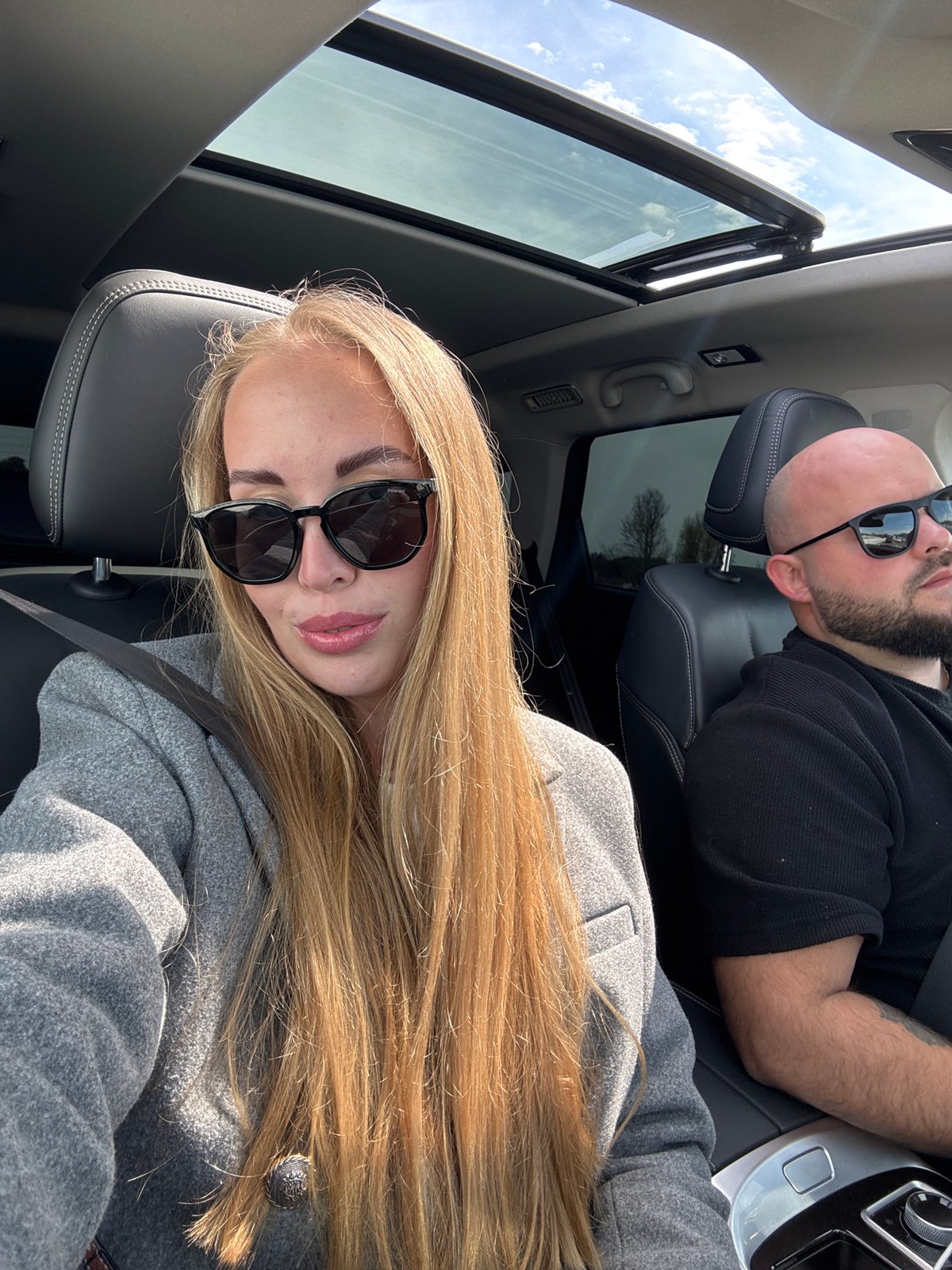 Two travelers spotted in vehicle near Sochi, Russia