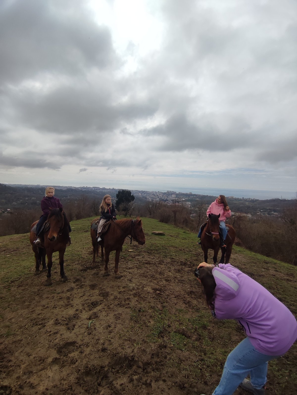 Horseback riding and outdoor activities documented in Bestuzhevskoye, Russia