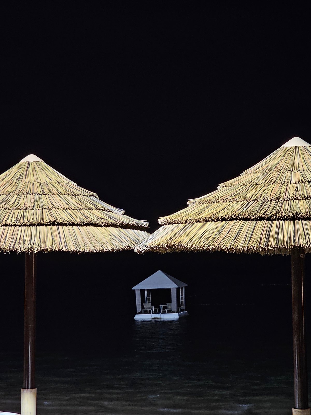 Witness captures nighttime street life across Denpasar, Indonesia