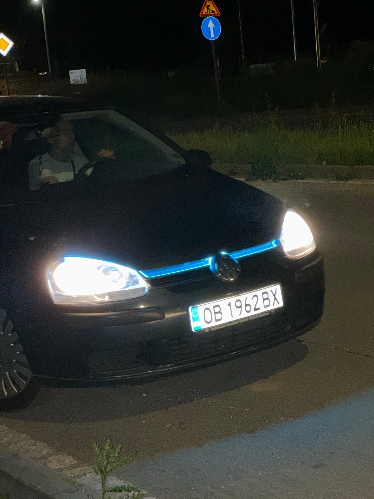 Routine urban life documented across Lovech, Bulgaria