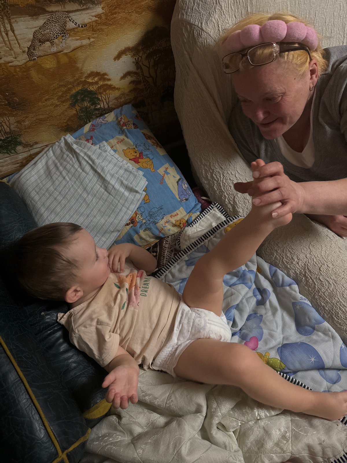 Evening snapshots: selfies, roadside assistance, and toddler moments captured