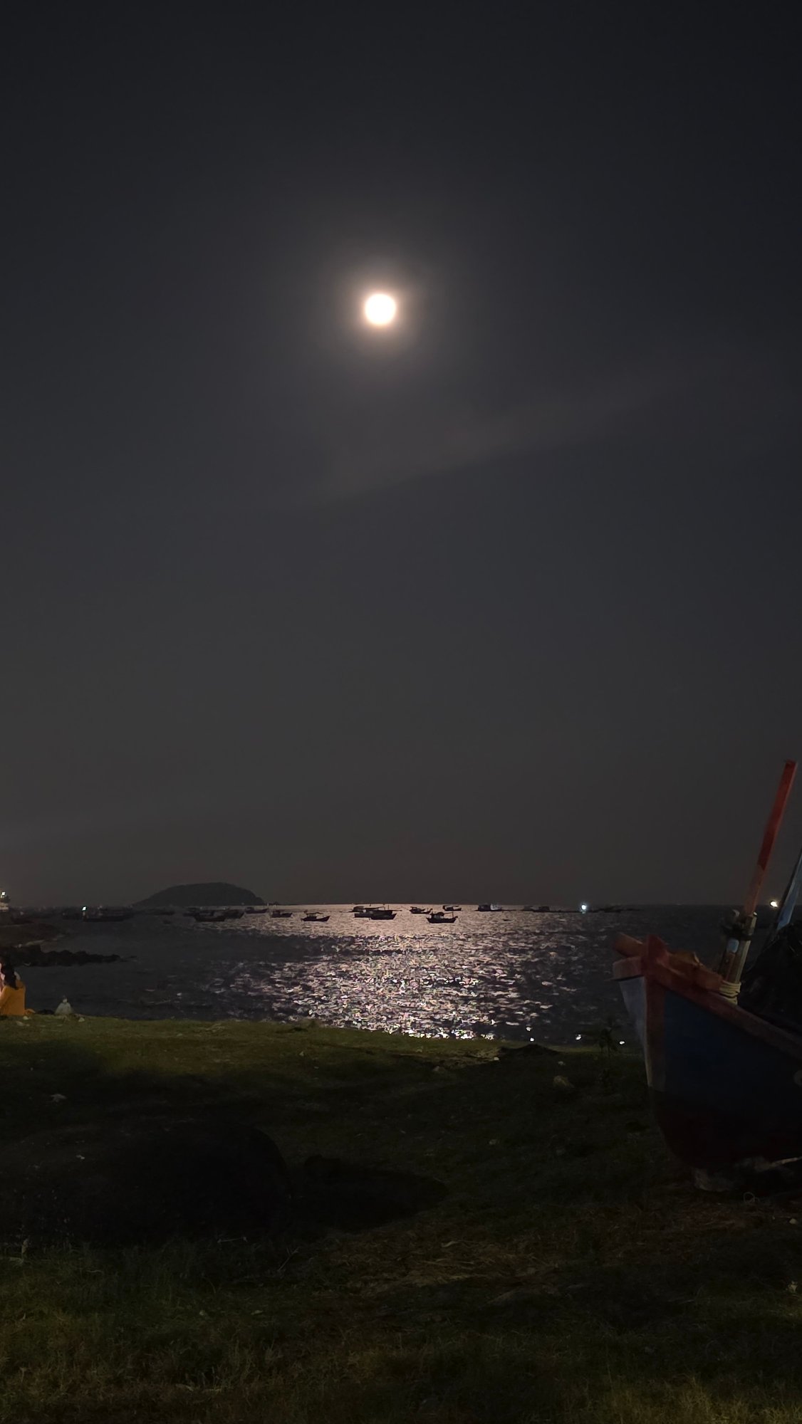Nighttime waterfront scenes captured in Bắc Nha Trang, Vietnam