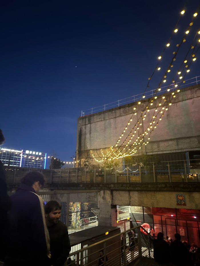 Evening nightlife gathering draws crowds to central Paris venues