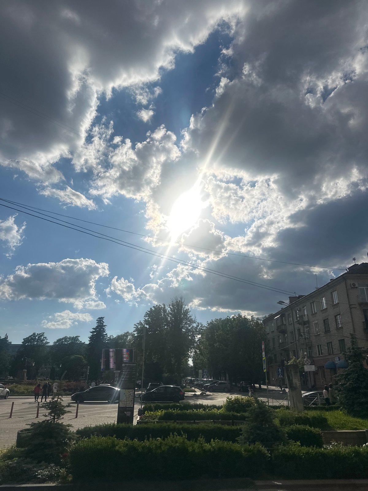 Afternoon stroll through Ternopil's streets, ending at a cherry stall