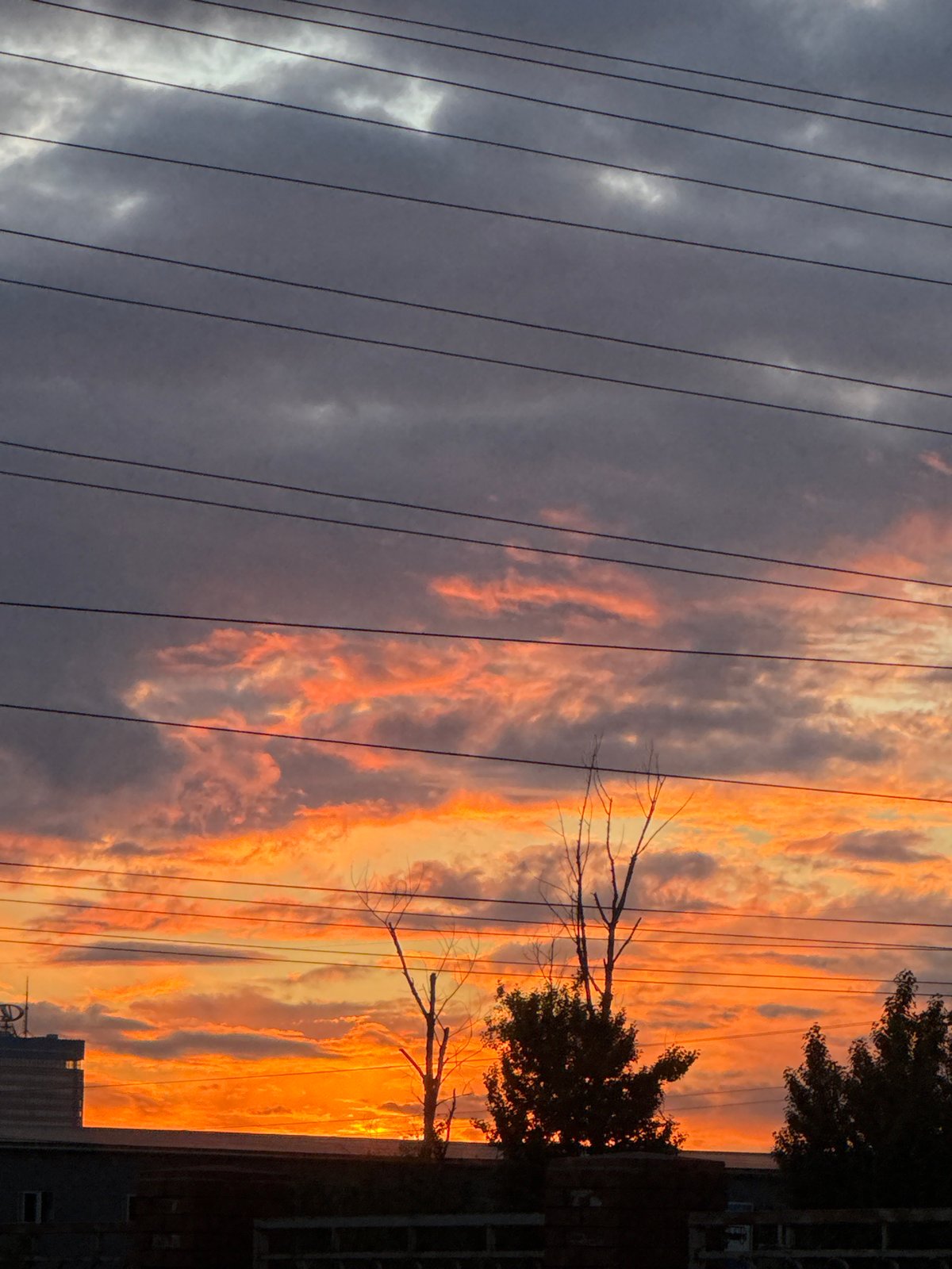 Dramatic sunset draws multiple witnesses to waterfront area