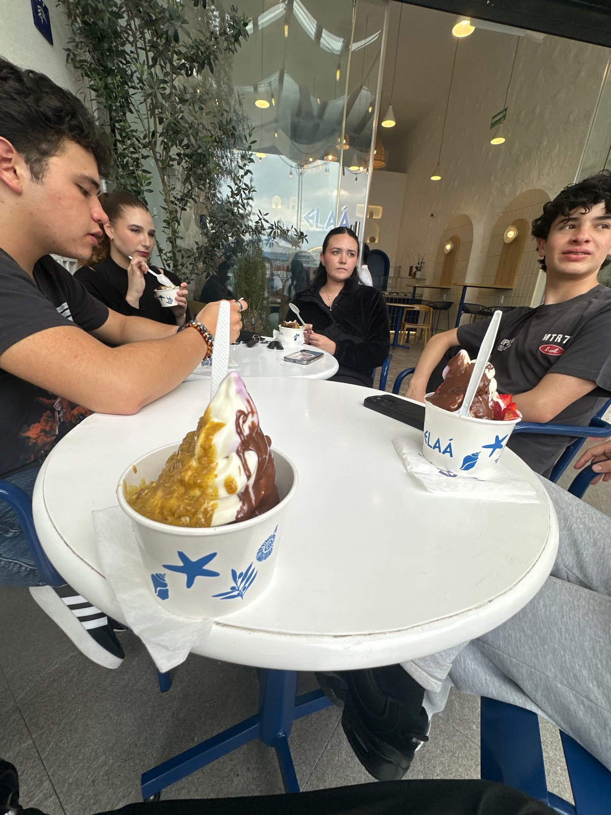 Ice cream shop stop in San Bernardino Tlaxcalancingo