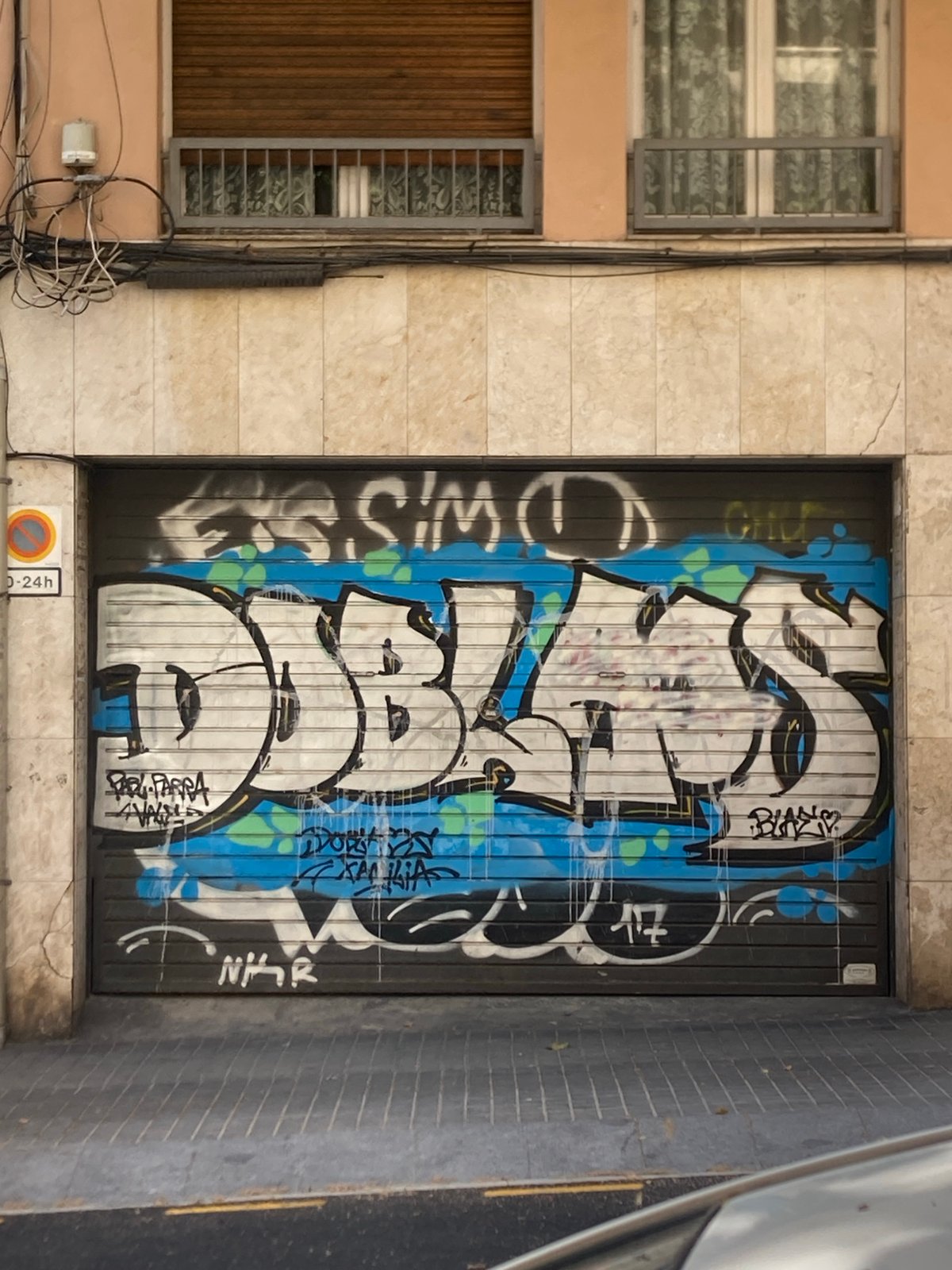 Barcelona street walk: architecture, graffiti, and parked bikes