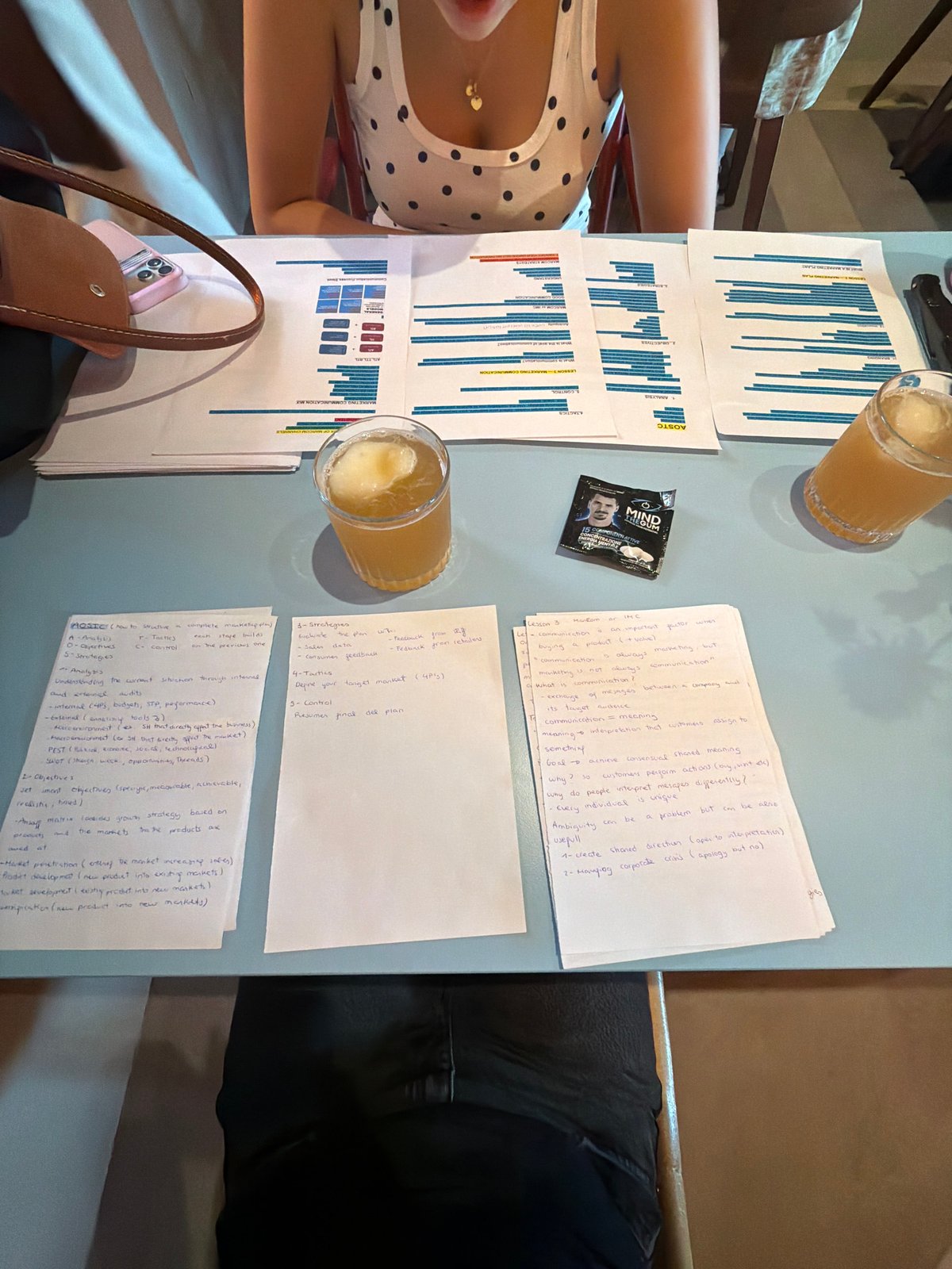 Casual moment at a light blue table in Milan