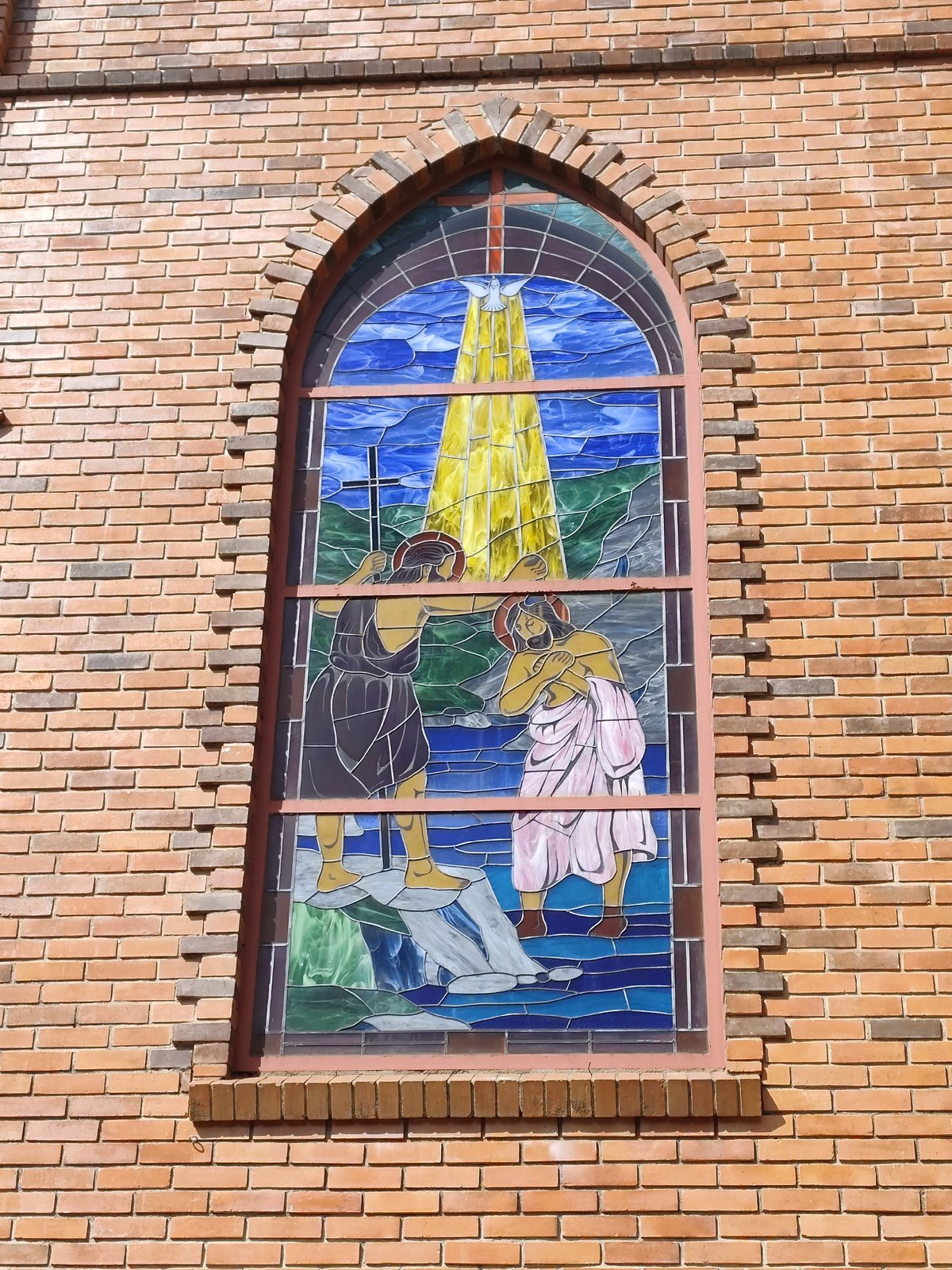 Catholic church service documented in Đà Lạt, Vietnam