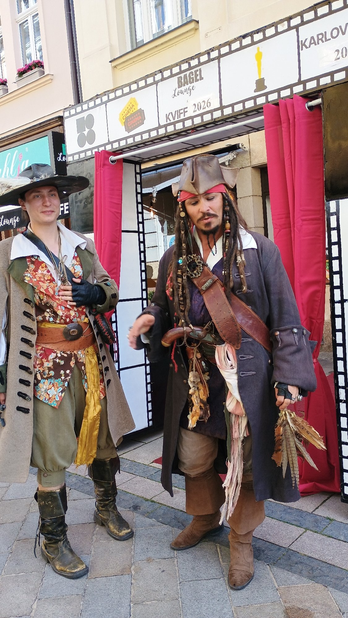 Summer afternoon in Karlovy Vary, pirates and plaza life