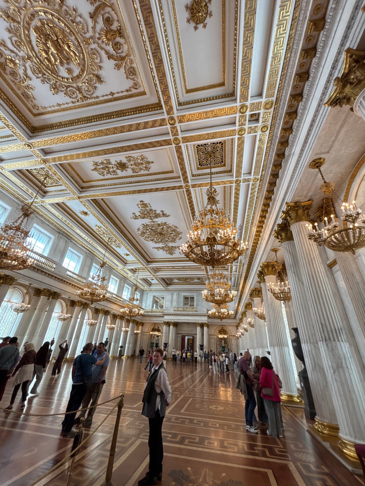 Morning tour through the Hermitage's gilded halls and galleries