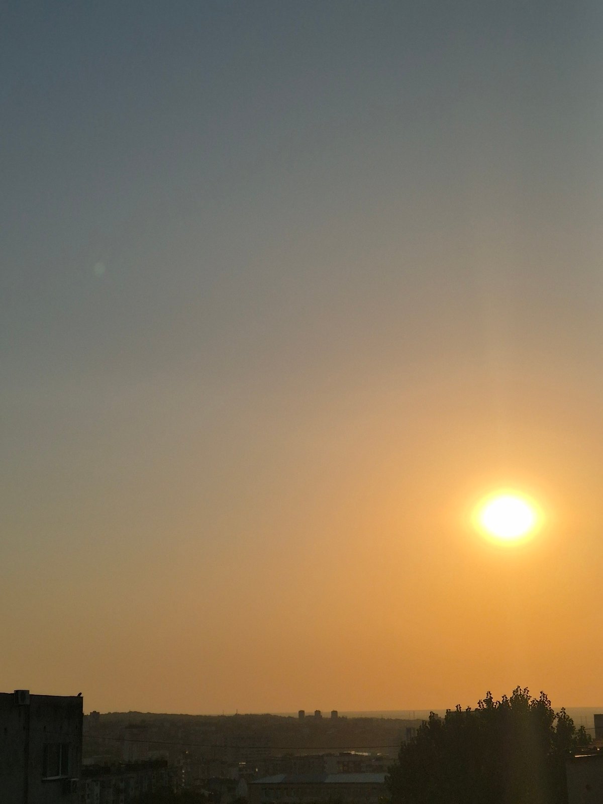 City sunset, selfies, and dinner on a summer evening