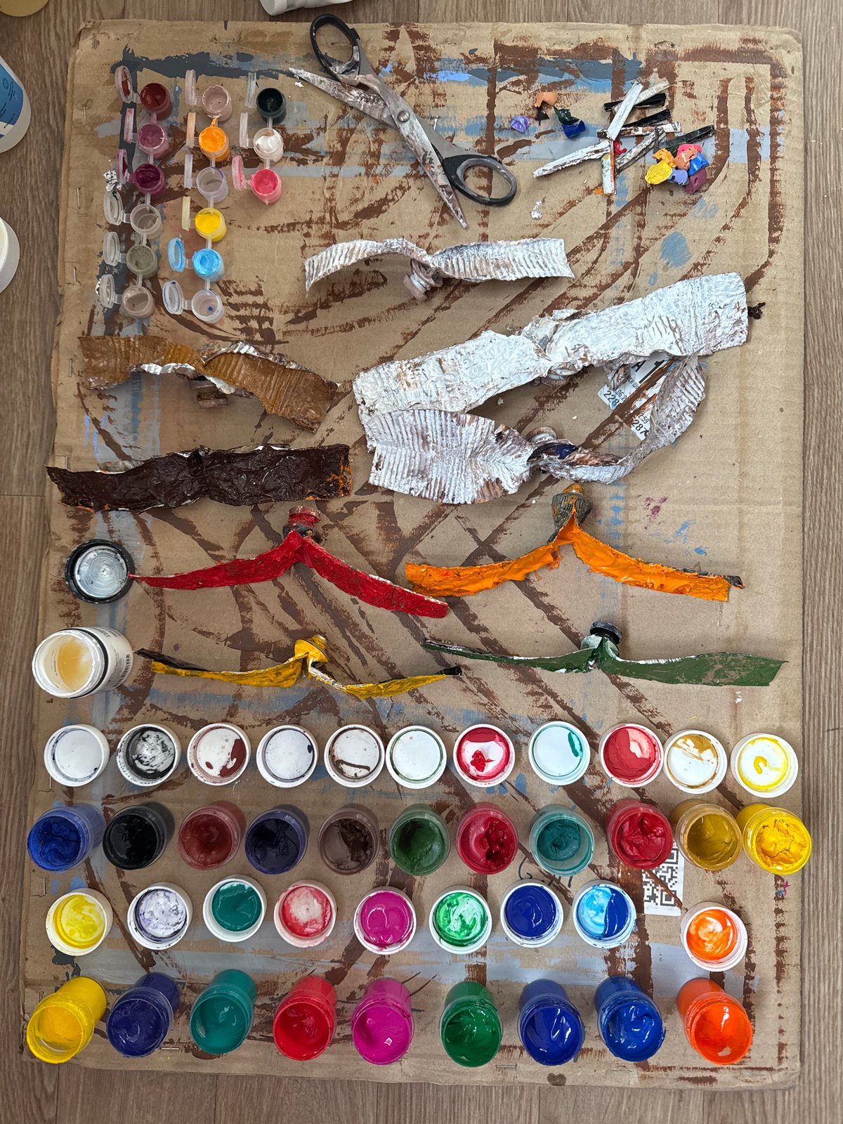 Artist's messy workspace documented in Moscow
