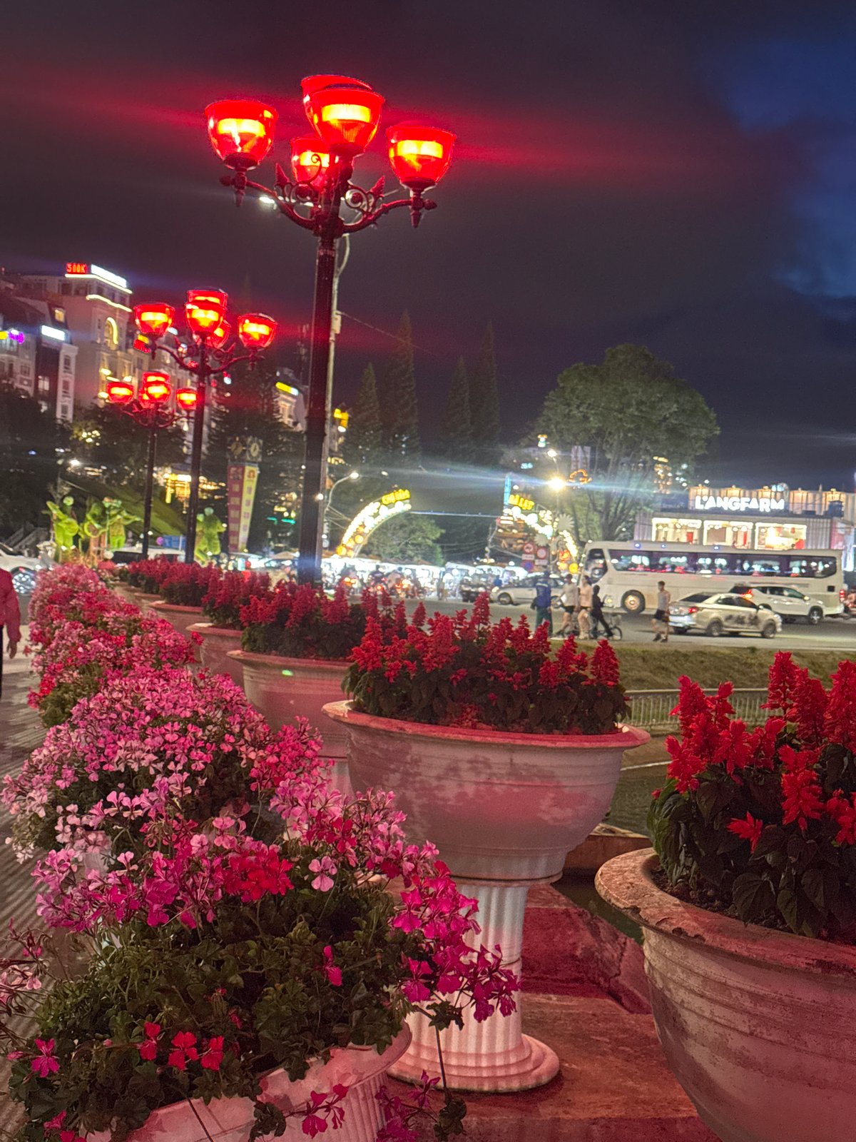 Evening street scenes documented in Da Lat, Vietnam