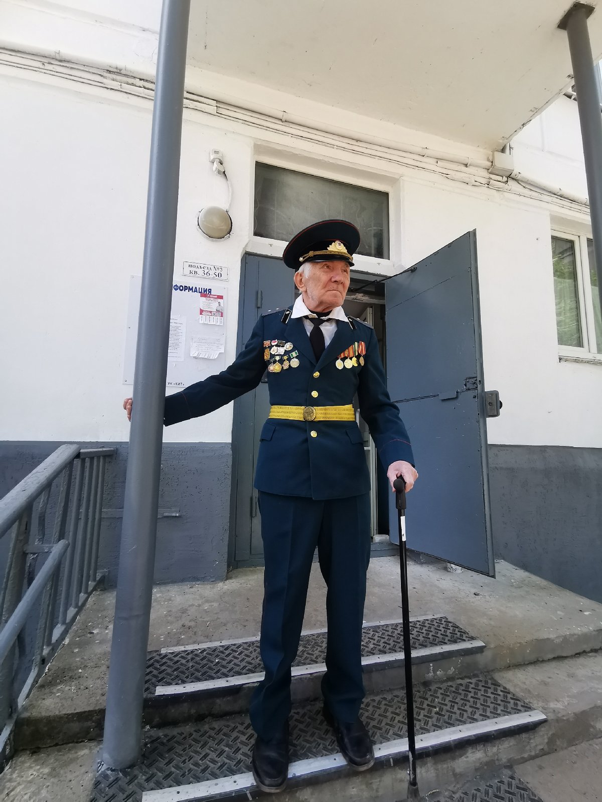 Decorated military veteran observed at ceremony in Chaikovsky, Russia