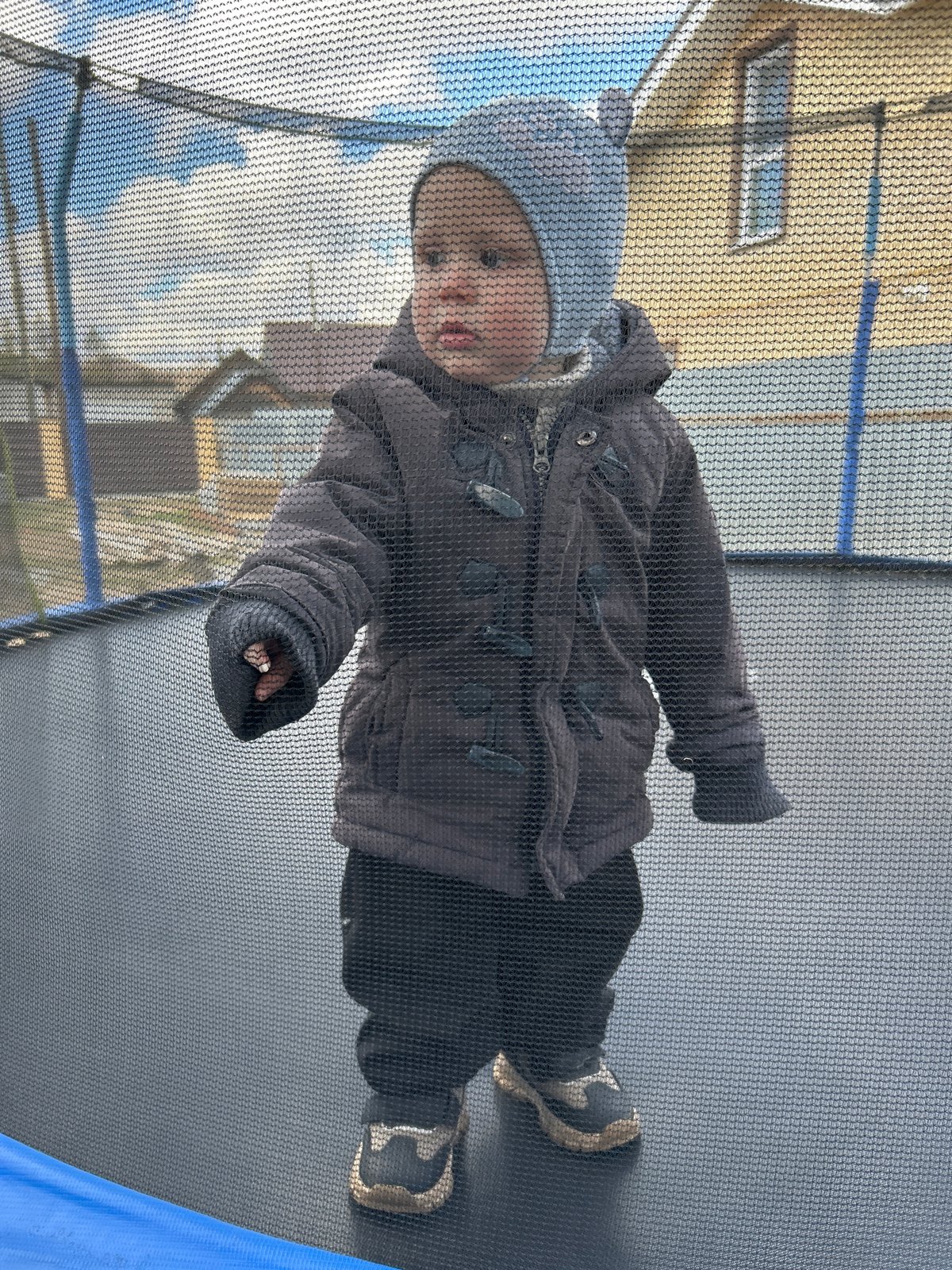 Morning domestic life documented across Chaikovsky, Russia homes