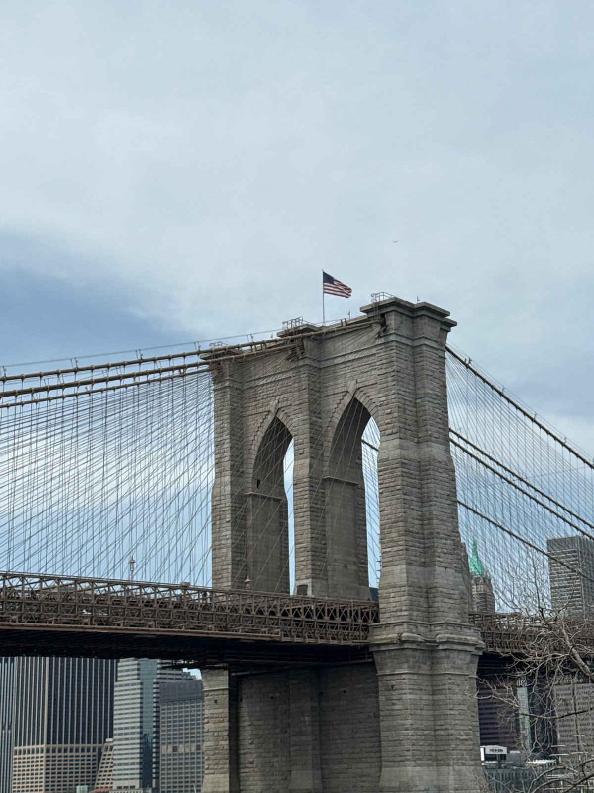 NYC East River bridges documented by independent witnesses