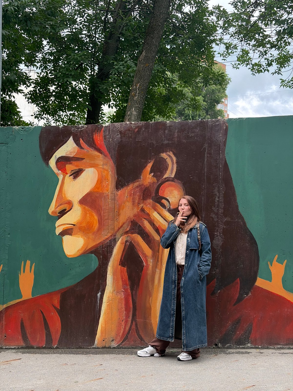 Afternoon out by Izhevsk's waterfront mural and promenade