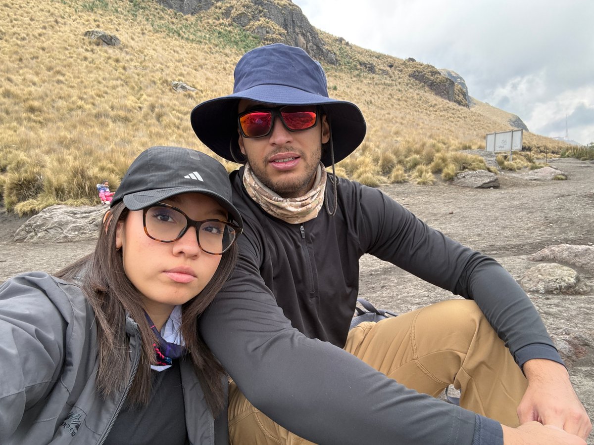 Couple spotted in mountainous Mexico park under cloudy skies