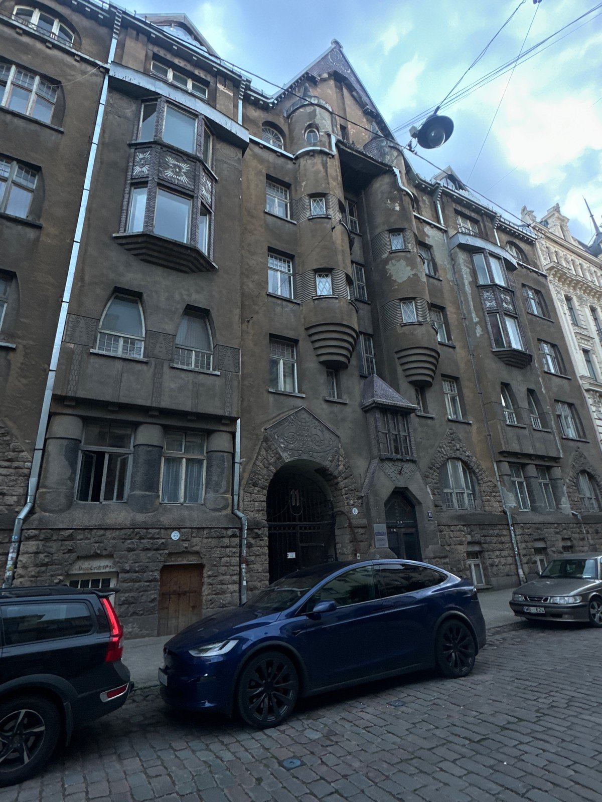 Walking Riga's Art Nouveau streets, facades and food