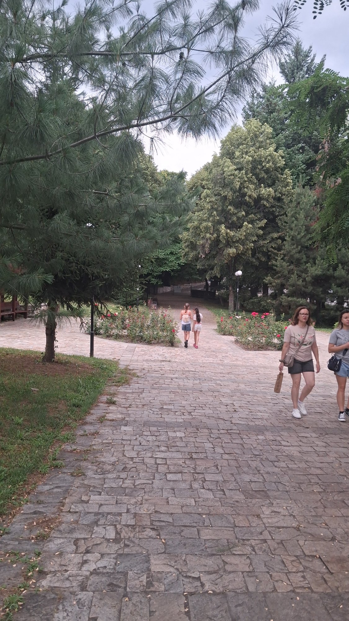 Afternoon stroll through Gotse Delchev's parks and cafés