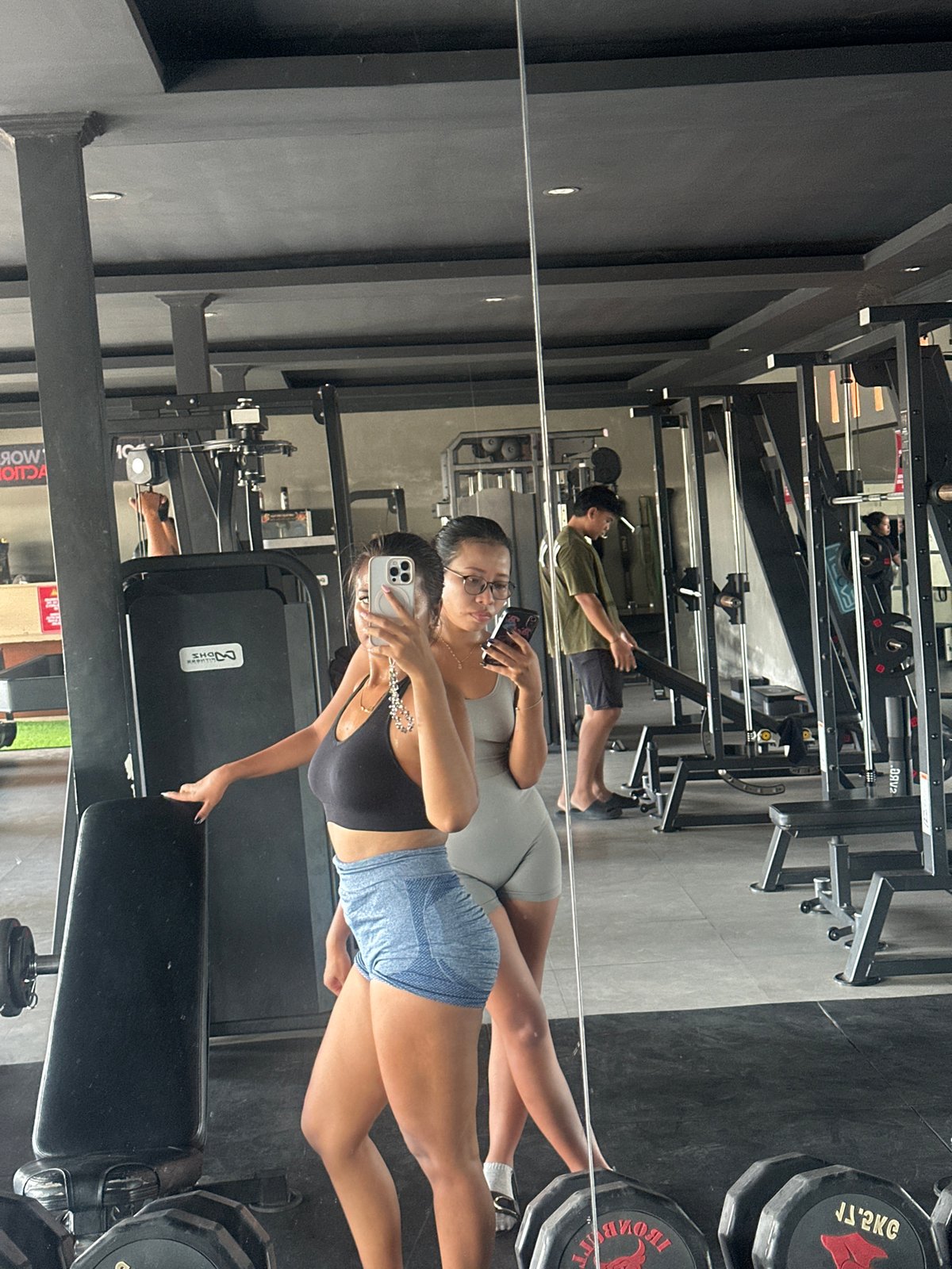 Women exercise, take gym selfies in Sukawati, Indonesia