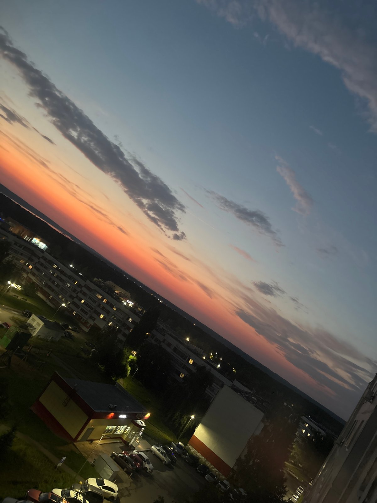 Sunset views and an evening snack in Naberezhnye Chelny