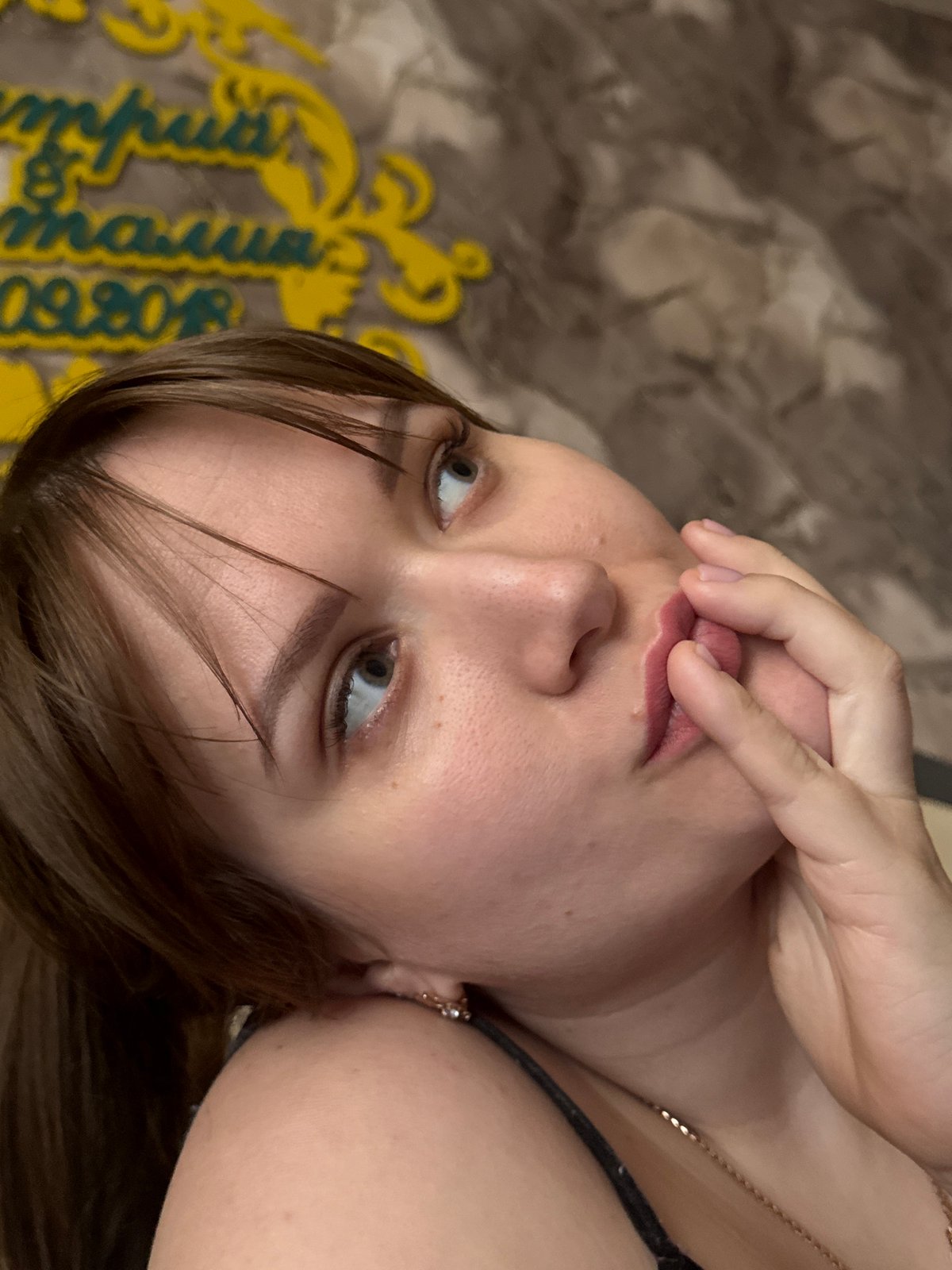 Ordinary life moments documented across Chaikovsky, Russia afternoon