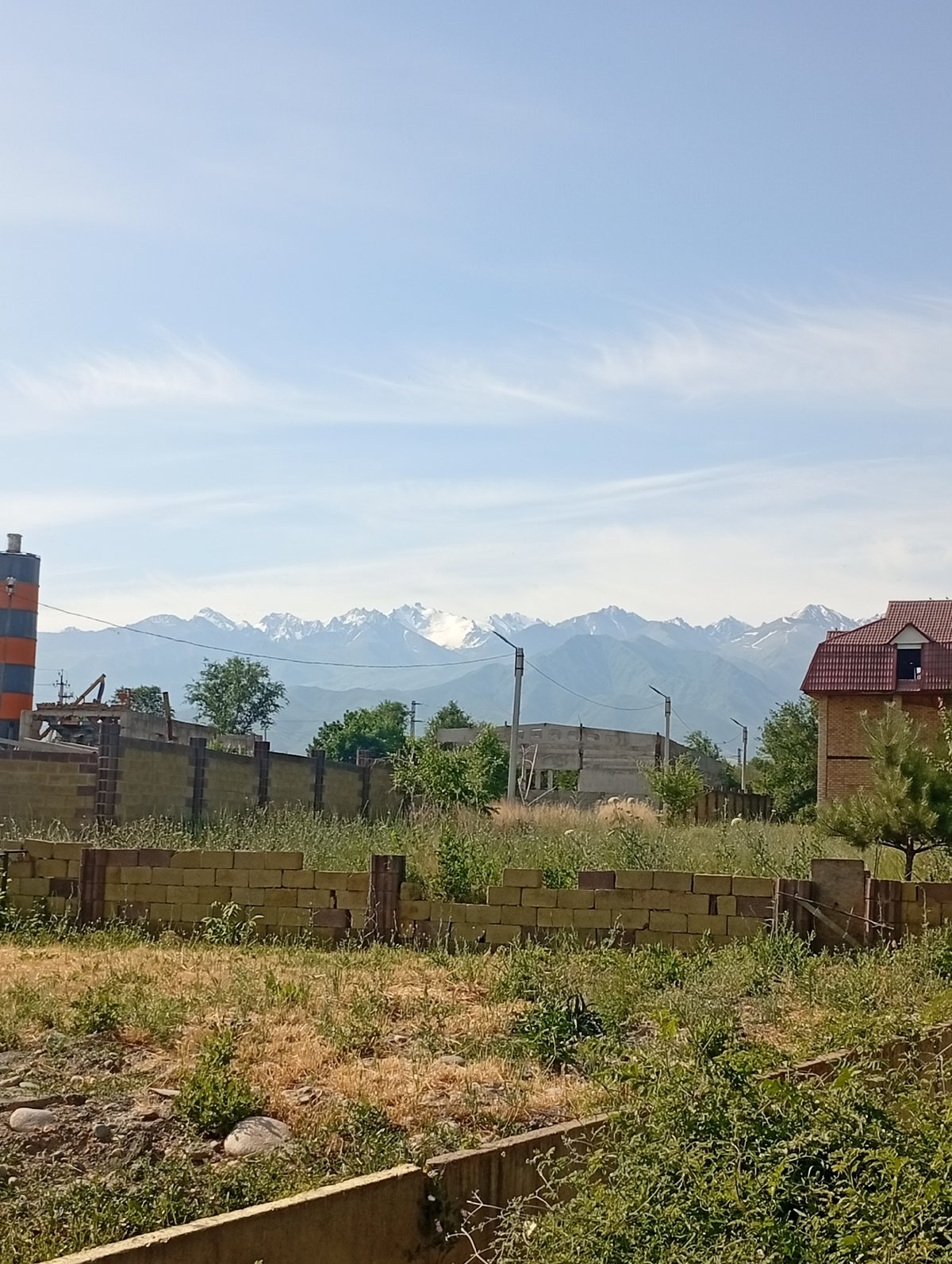 Rural roads and mountain views around Tash-Moinok, Kyrgyzstan