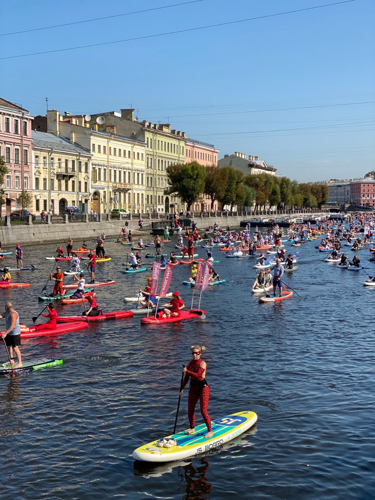 Mass paddleboard event fills Saint Petersburg's Griboyedov Canal
