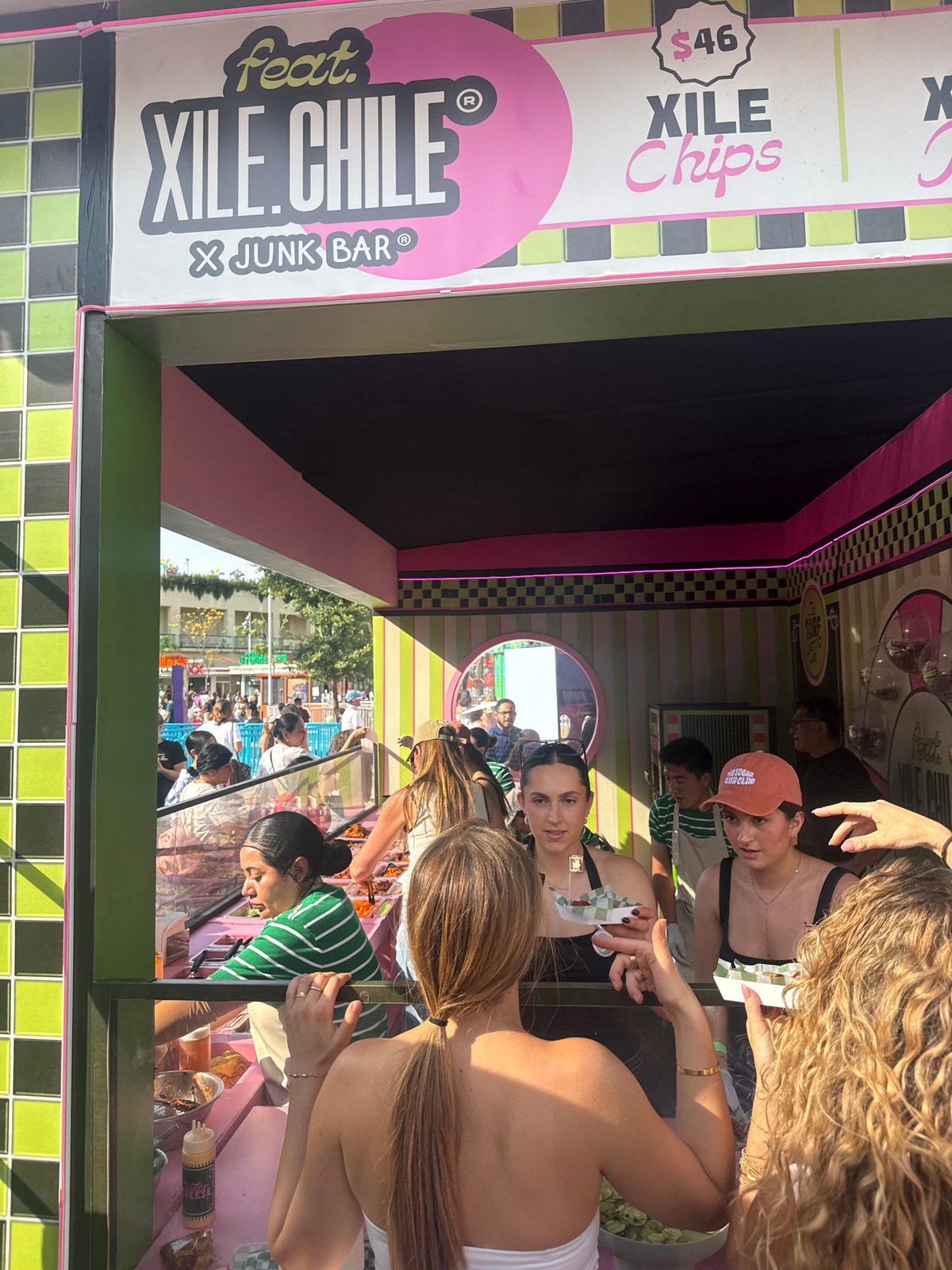 Evening food event draws crowds to Mexico City venue