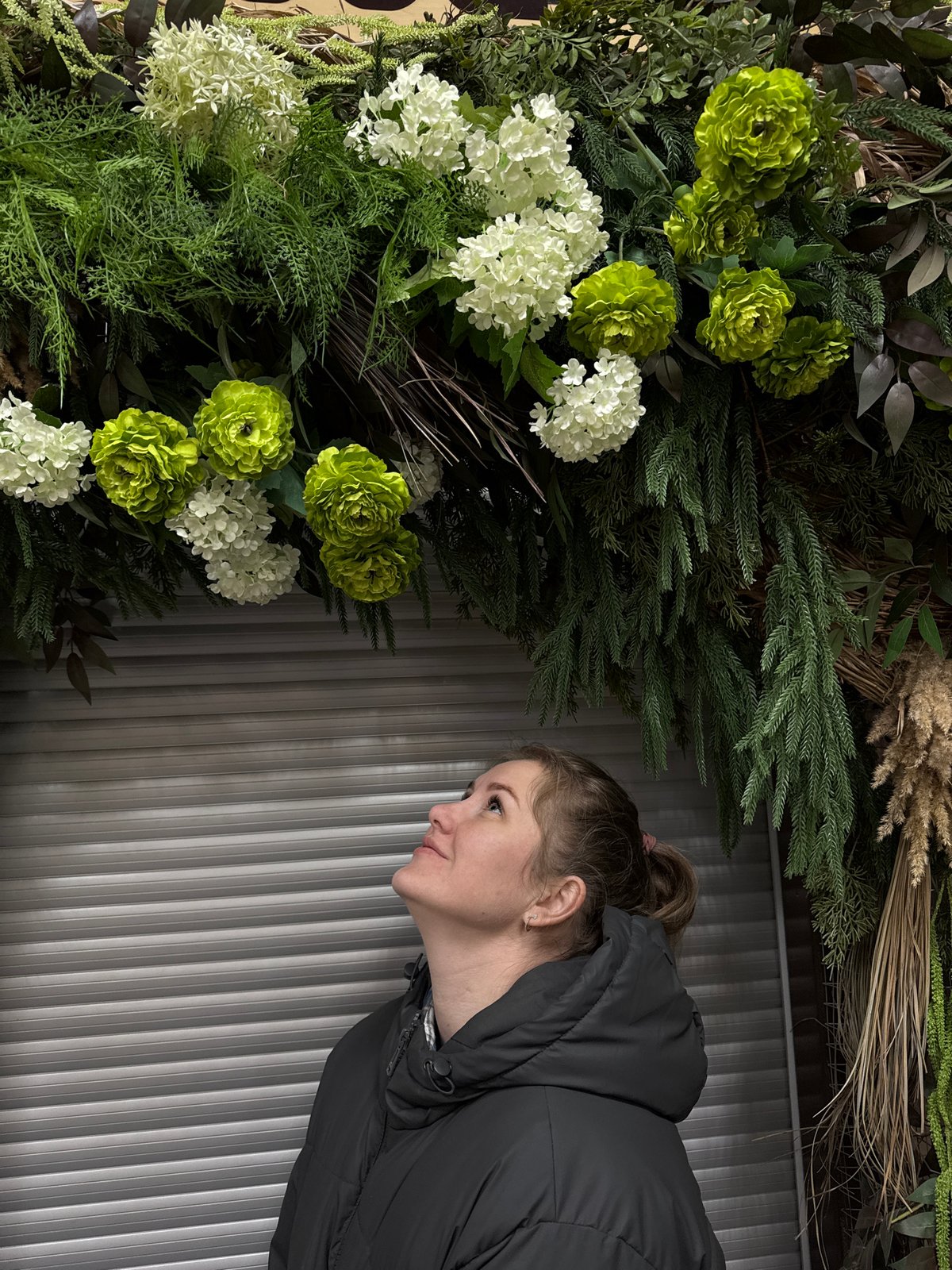 Couple documented shopping for groceries in Горный, Russia