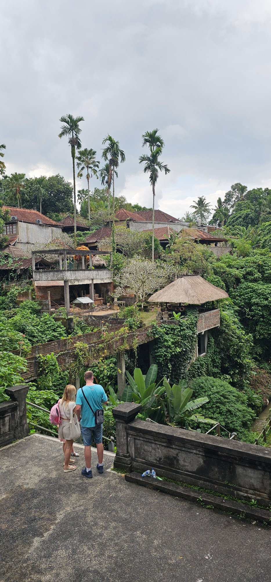Morning tourism activity documented across Ubud District markets and streets