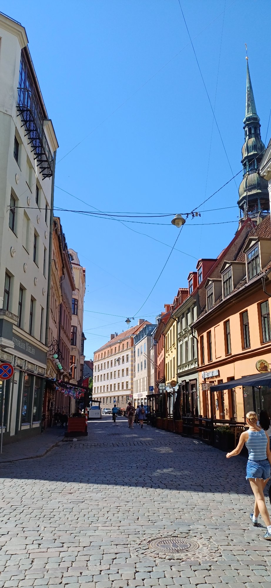 A leisurely day exploring Riga's old town, parks, and cafes