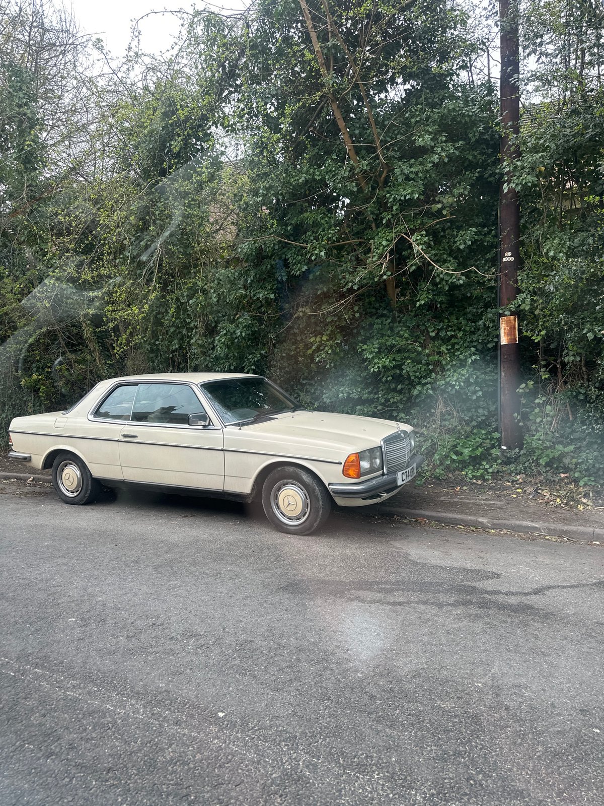 Vintage Mercedes-Benz spotted parked in Tunbridge Wells