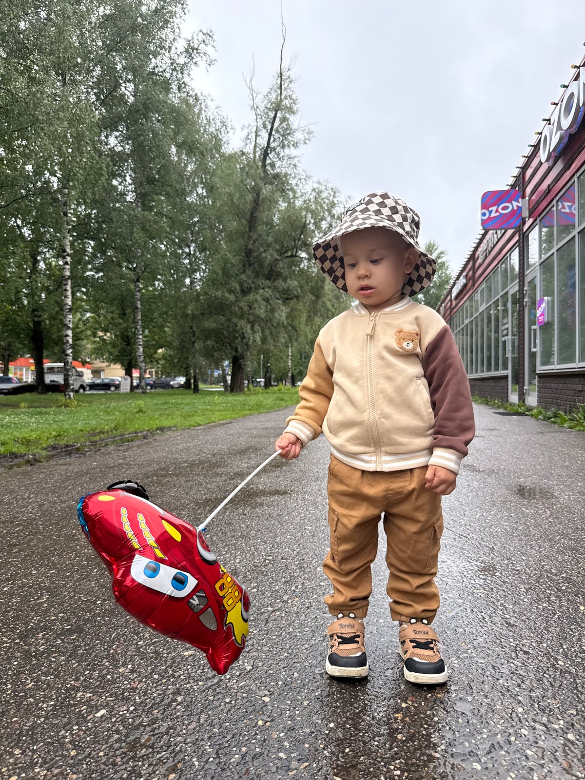 Summer morning in Rusanovo — parks, forests, and a café stop