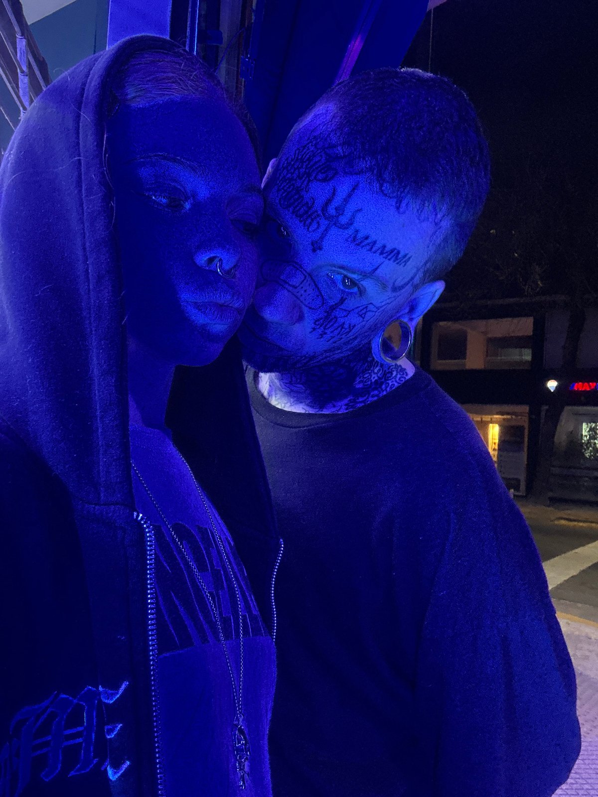 Two people observed together during late night in Buenos Aires