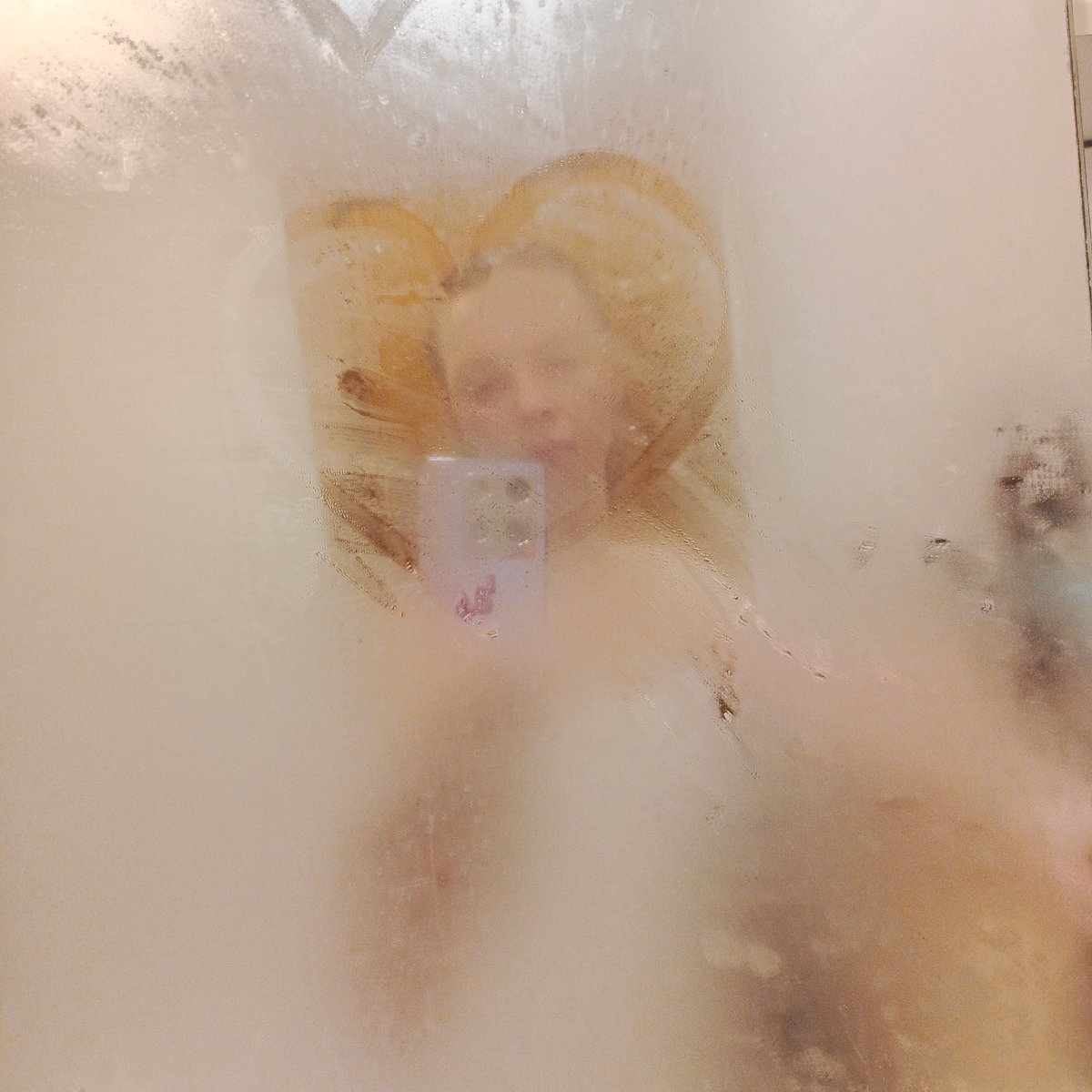 Personal moments captured across Chaikovsky, Russia in 23-minute span