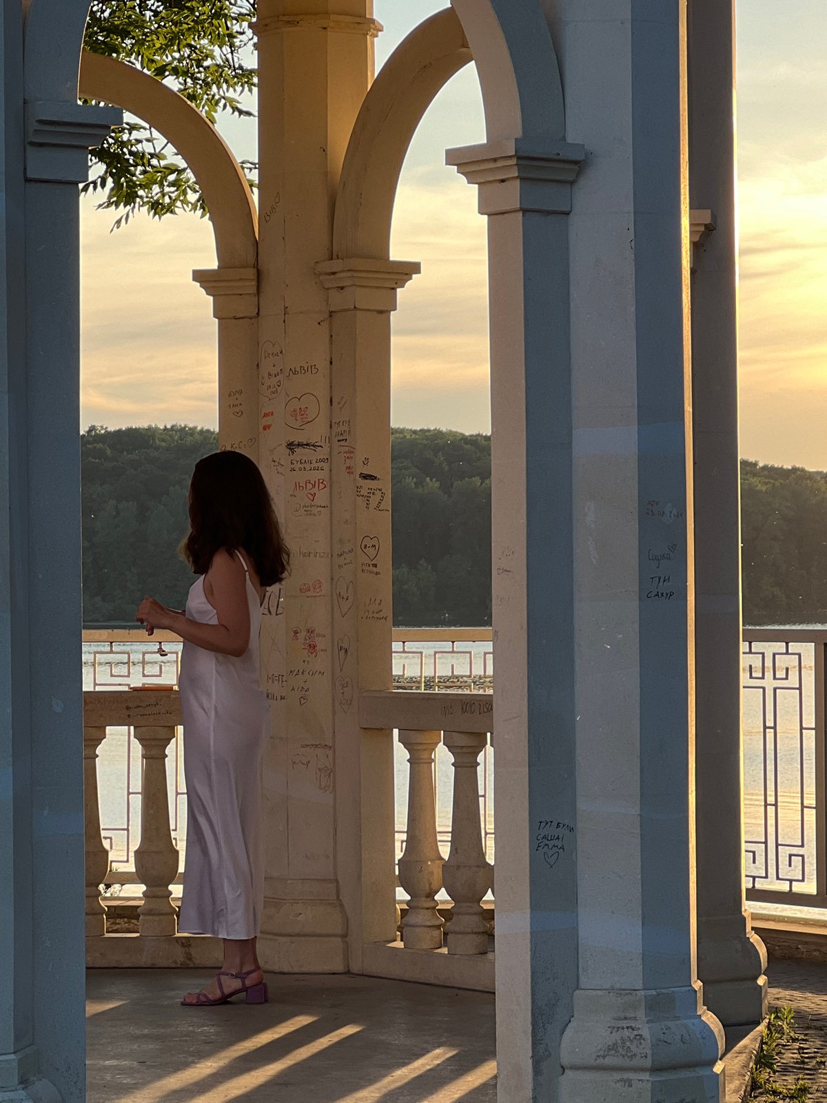 Ternopil Pond comes alive on a summer solstice evening