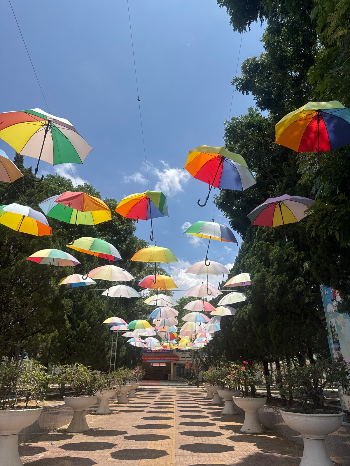Morning documentation of Bờ Y Vietnam streets lakes infrastructure