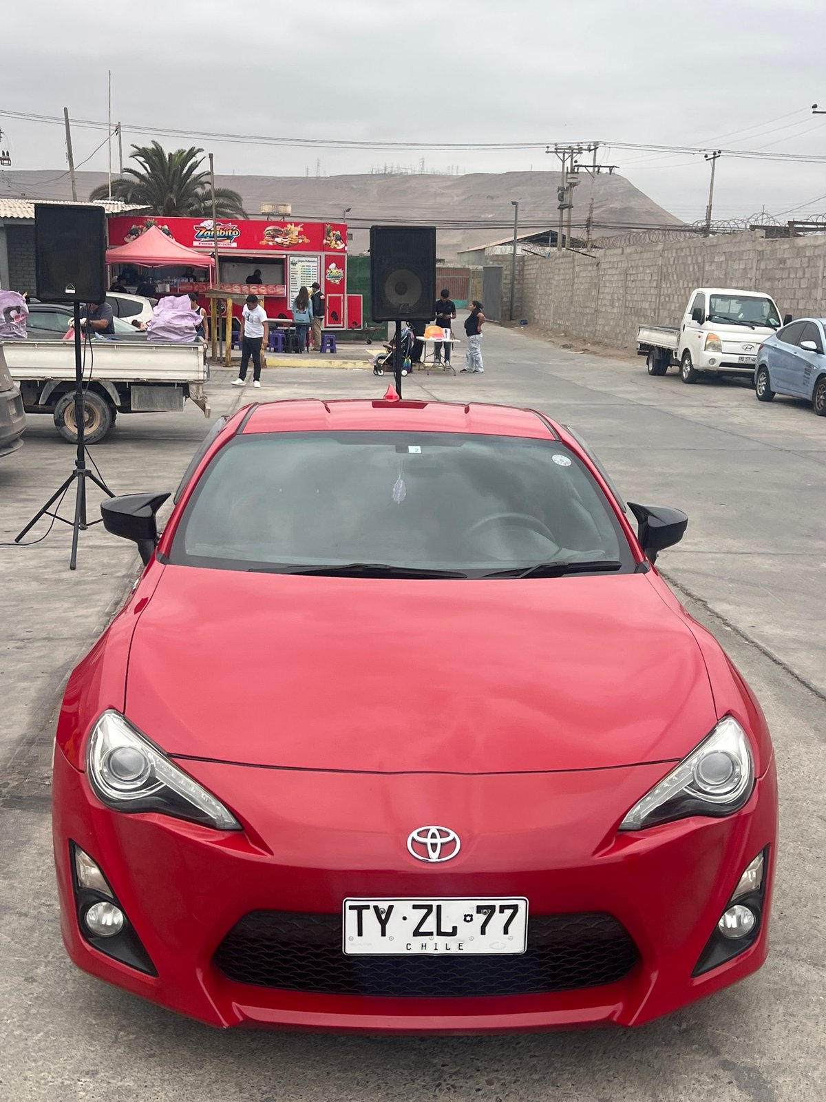Car meet and drift session takes over an Arica industrial lot
