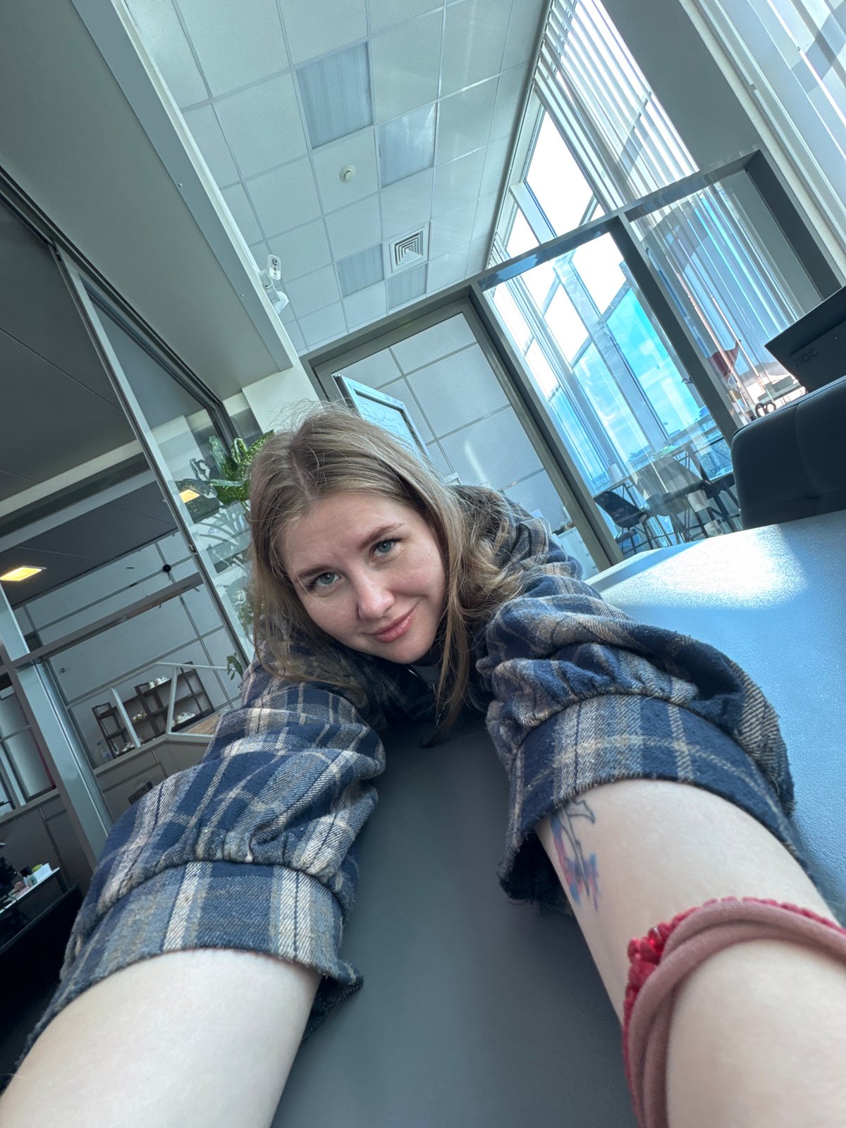 Woman documents morning routine through selfies in Perm, Russia