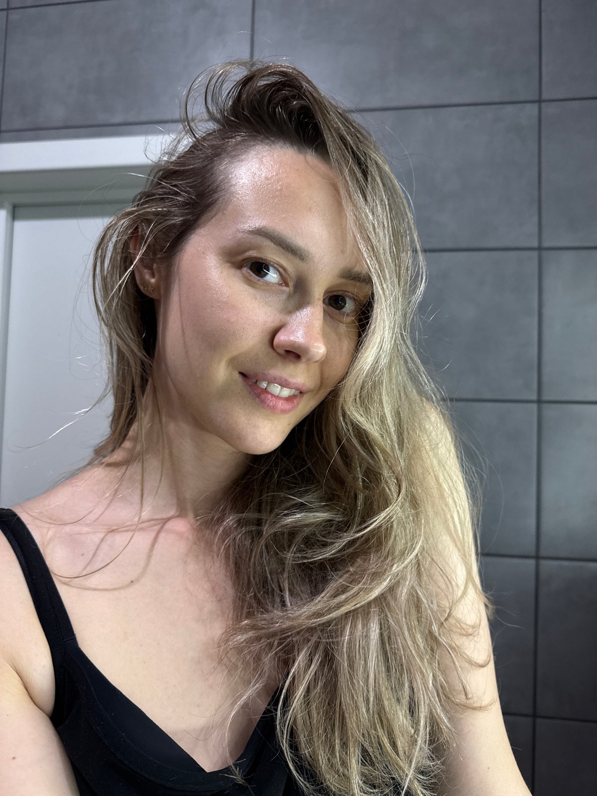 Woman photographs herself multiple times in Chaikovsky, Russia