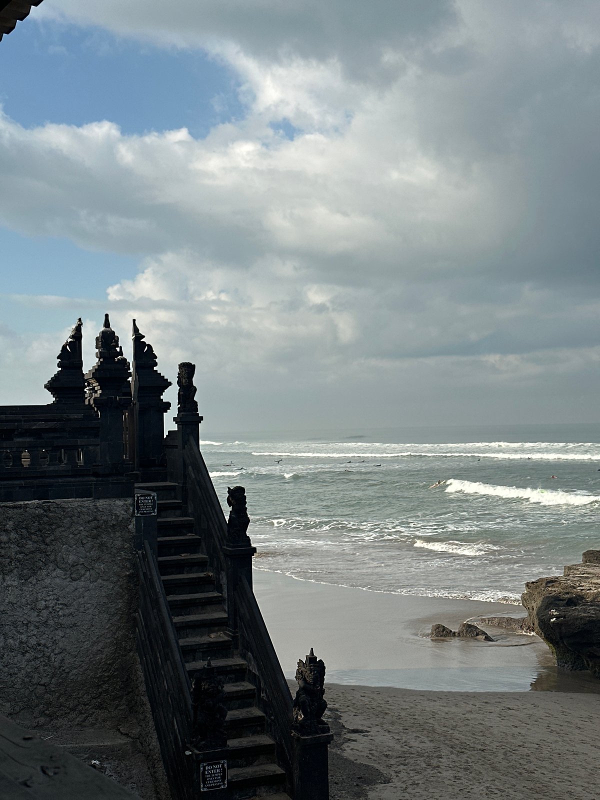 Casual beach gathering captured in North Kuta, Indonesia