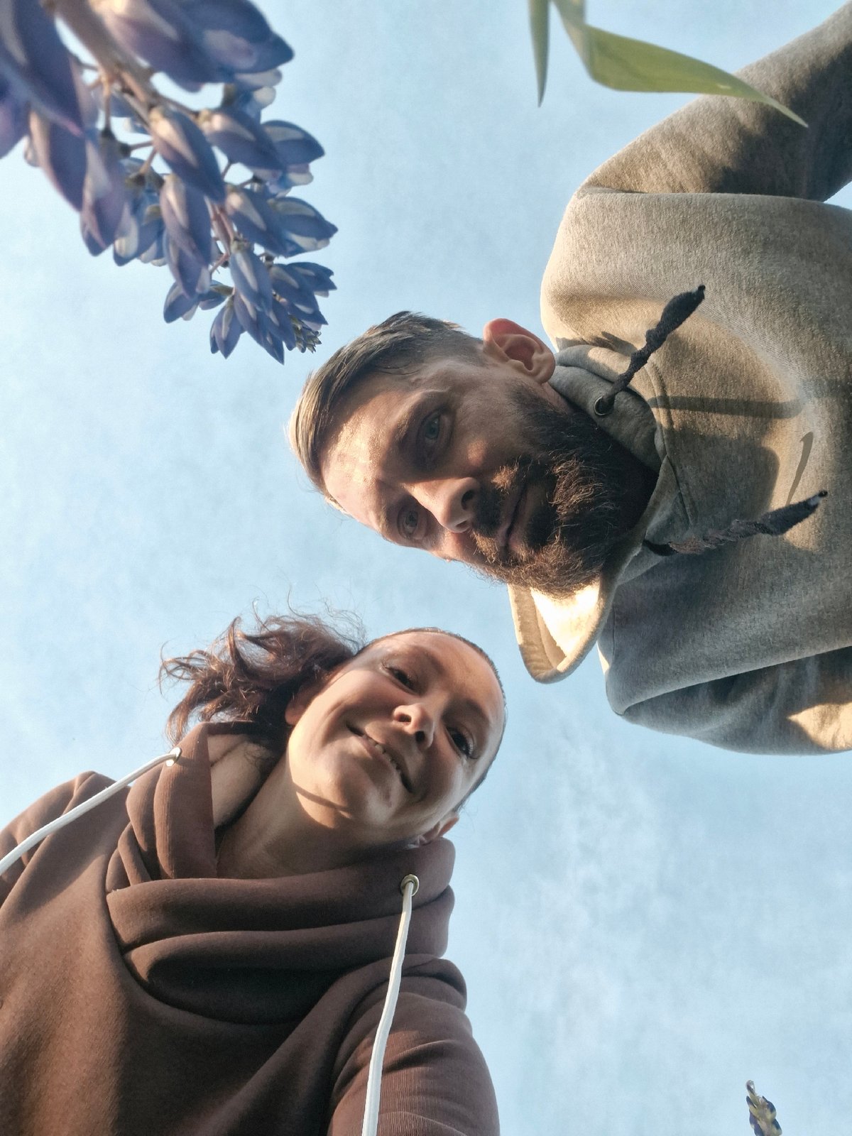 Couple photographed in casual outdoor and vehicle settings, Markovskii