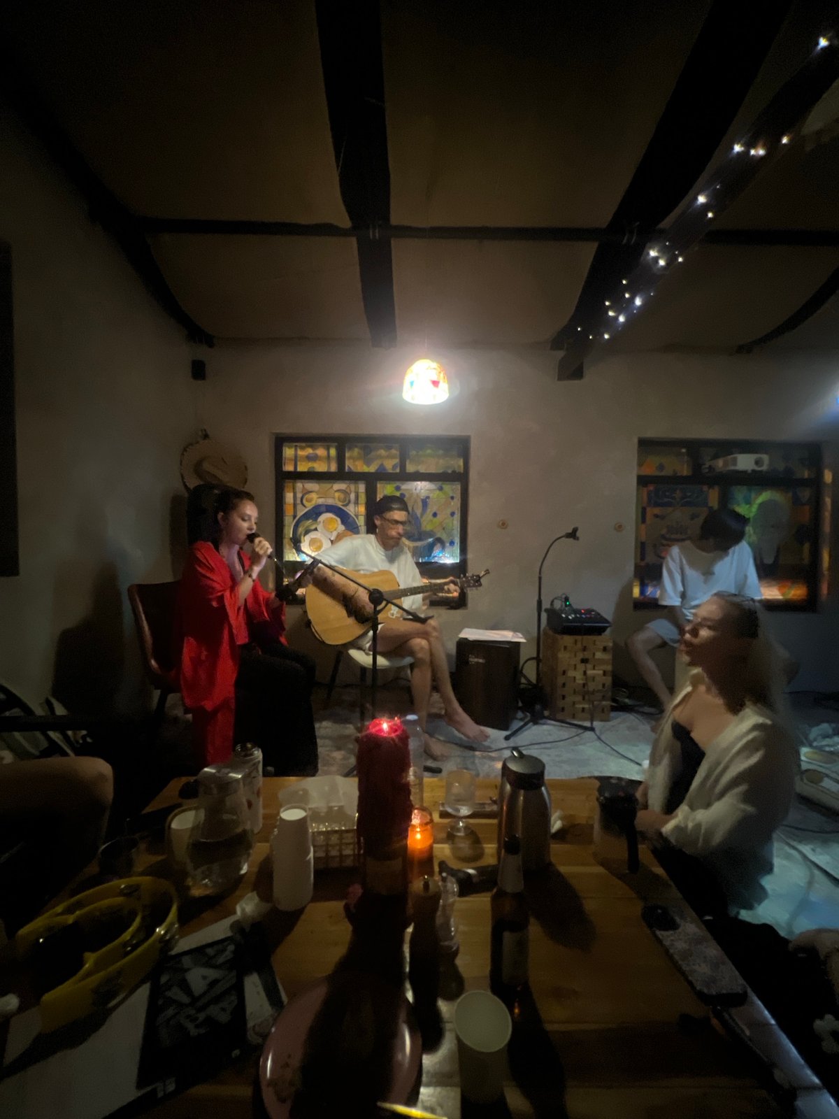 Casual acoustic session by candlelight in Ko Samui