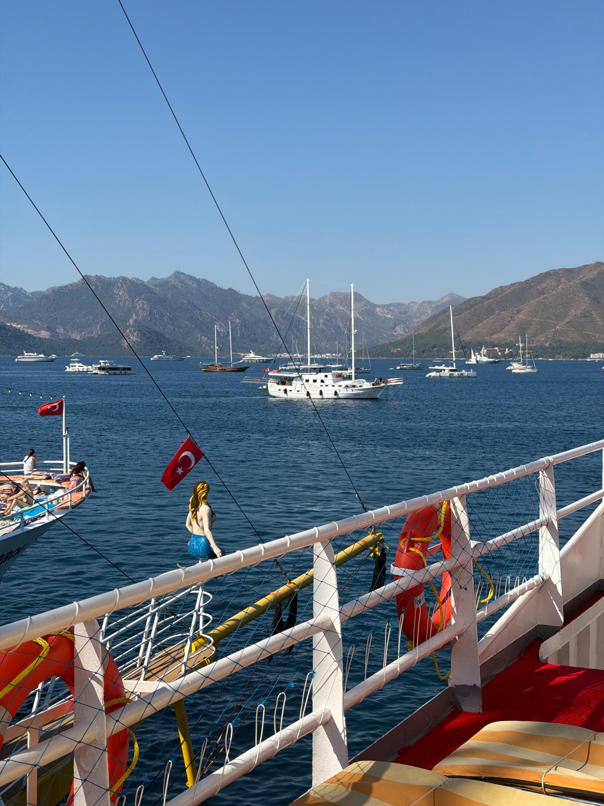 Morning boat ride in Marmaris Bay, selfies and sea views