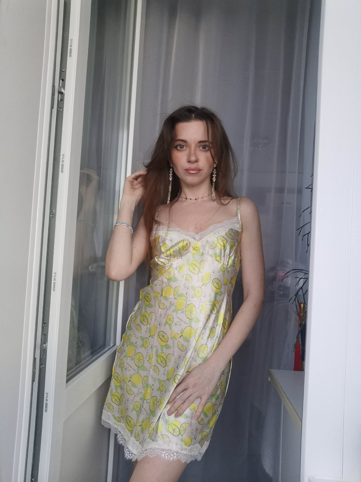 Woman photographed in indoor portrait session April 23